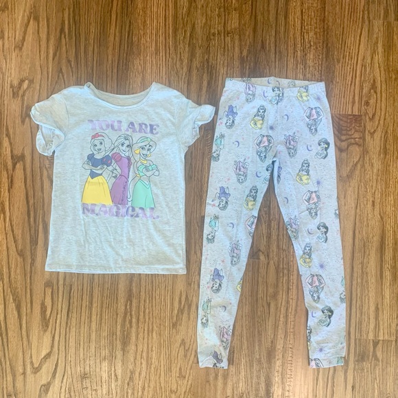 Lot of little girls clothes size 7/8, denim jacket, Disney princess outfit &more - Picture 3 of 5